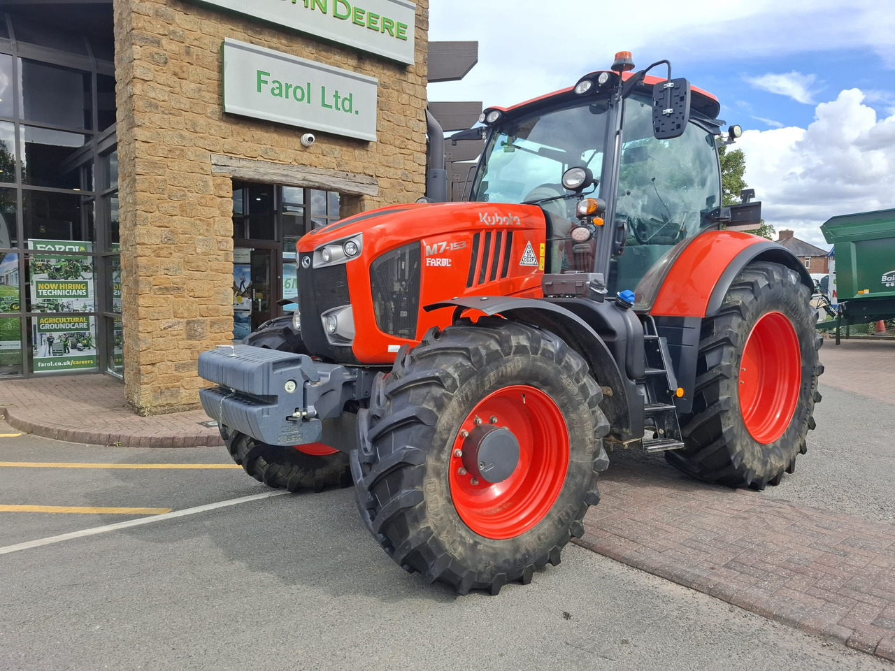 Kubota M7153 - Tractor: foto 1 Kubota M7153 - Tractor: foto 1