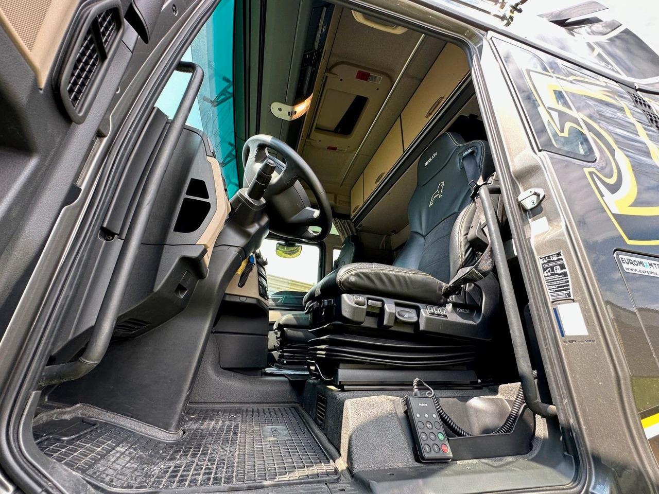 Cabeza tractora MAN TGX 18.500 EVO LION VOLL AUSSTATUNG: foto 6