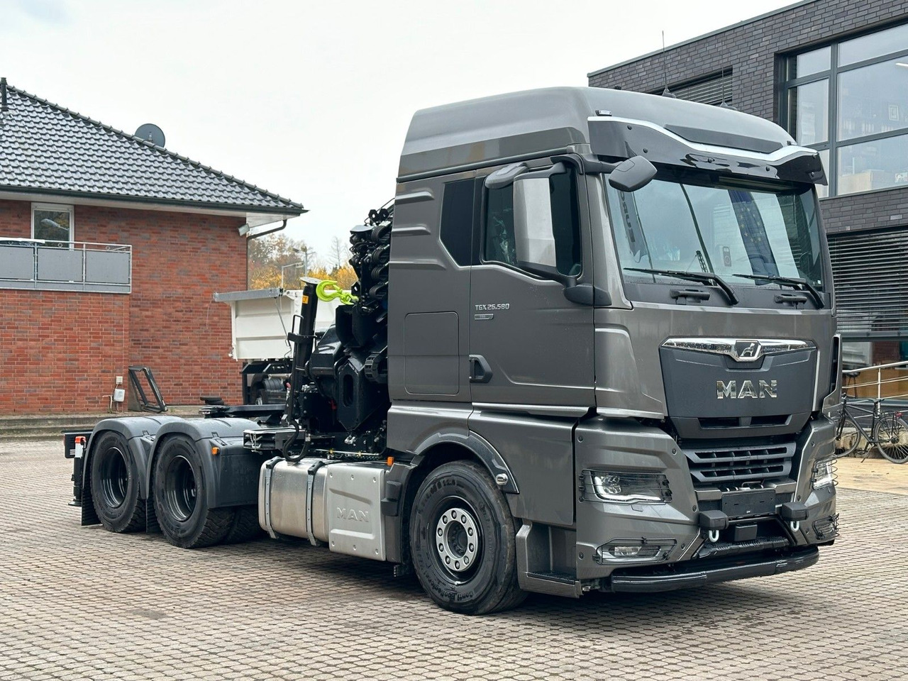 Cabeza tractora MAN TGX 26.580 6x4 Kran Hiab 302-6 + Jib-4: foto 10