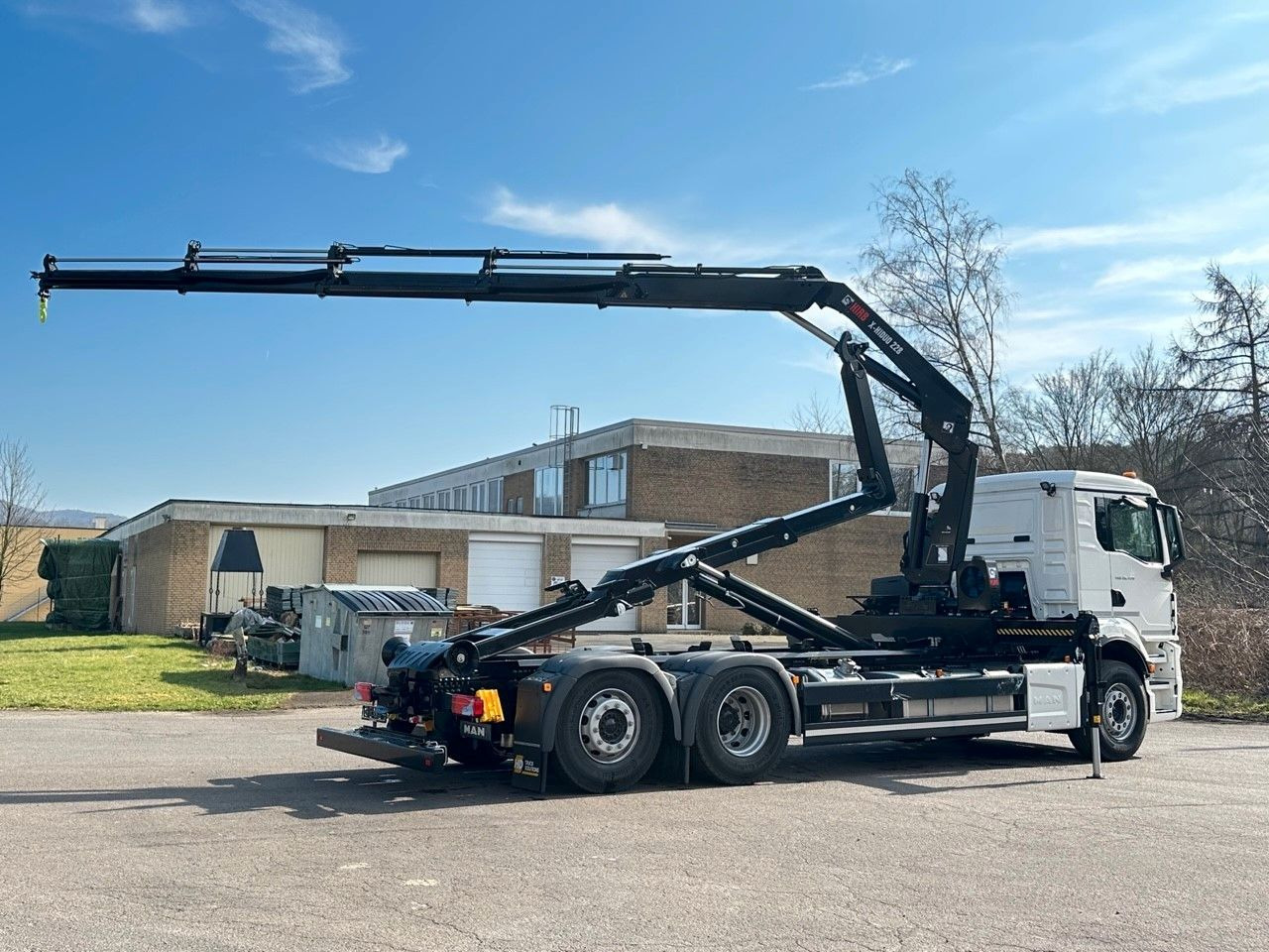 MAN TGS 26.470 6x2 Abrollkipper + Kran Hiab 228-4 - Multibasculante camión, Camión grúa: foto 5 MAN TGS 26.470 6x2 Abrollkipper + Kran Hiab 228-4 - Multibasculante camión, Camión grúa: foto 5
