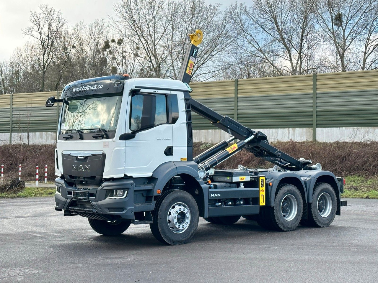 MAN TGS 33.440 6x4 Euro6e Abrollkipper Hyva - Multibasculante camión, Camión grúa: foto 2 MAN TGS 33.440 6x4 Euro6e Abrollkipper Hyva - Multibasculante camión, Camión grúa: foto 2