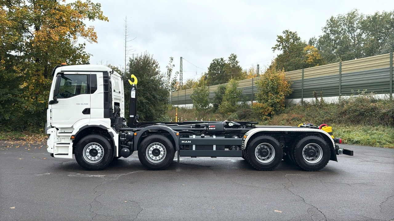 MAN TGS 35.480 8x4 Euro6e Hiab MultLift Abrollkipper - Multibasculante camión, Camión grúa: foto 2 MAN TGS 35.480 8x4 Euro6e Hiab MultLift Abrollkipper - Multibasculante camión, Camión grúa: foto 2