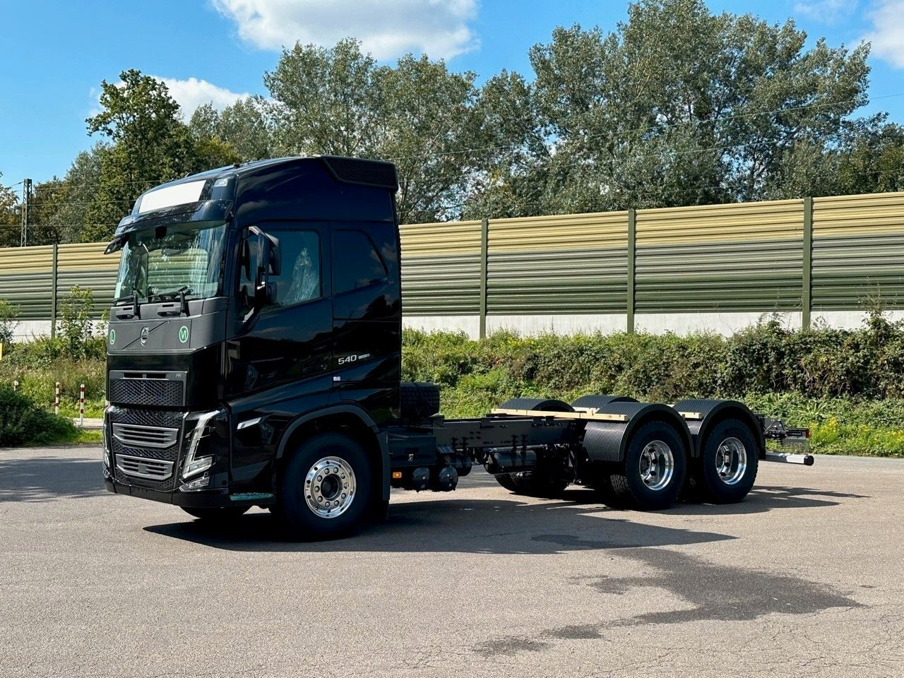 Volvo FH 540 6x4 - Chasis camión: foto 2 Volvo FH 540 6x4 - Chasis camión: foto 2