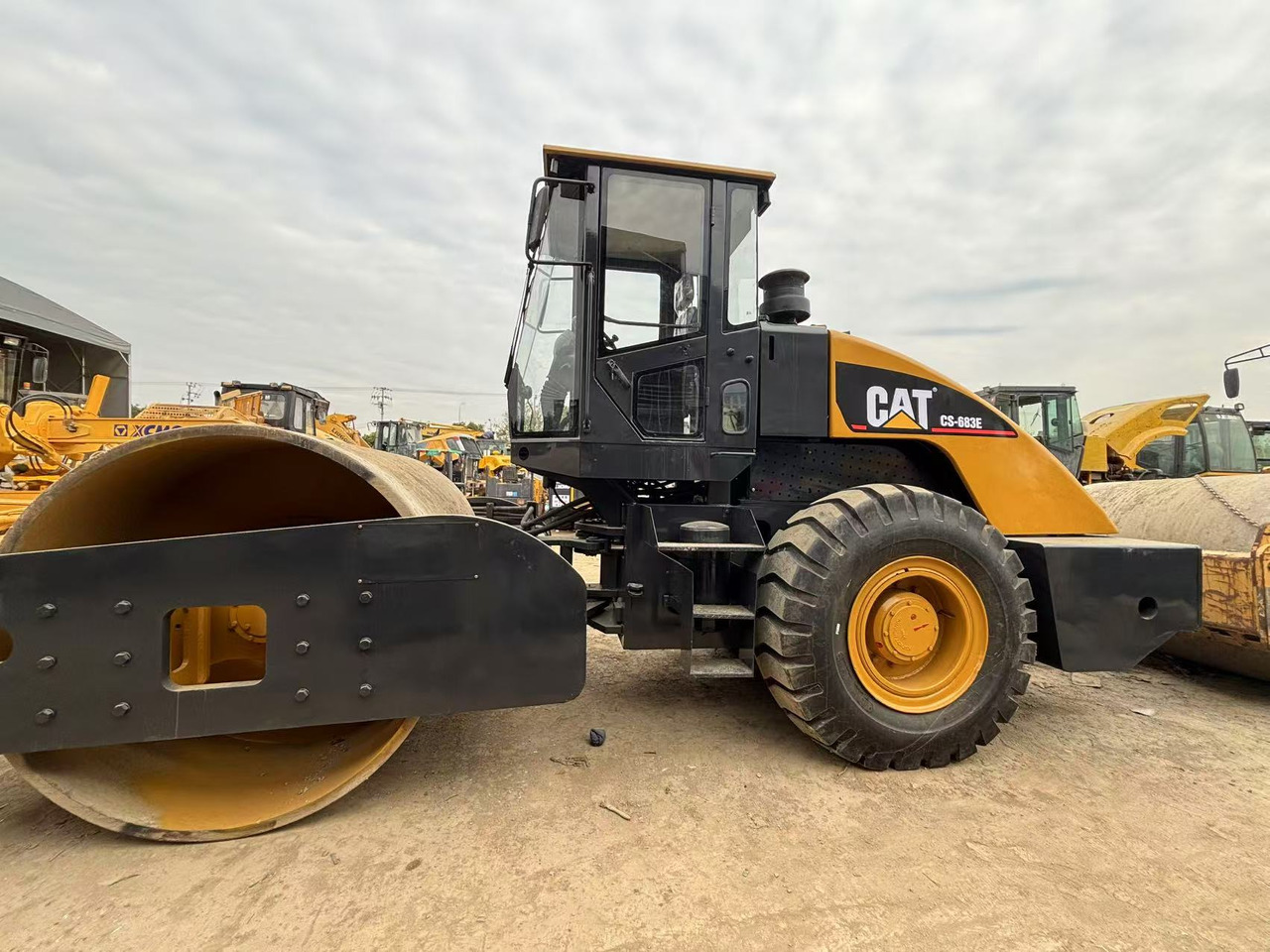 CATERPILLAR CS683E - Rodillo: foto 4 CATERPILLAR CS683E - Rodillo: foto 4
