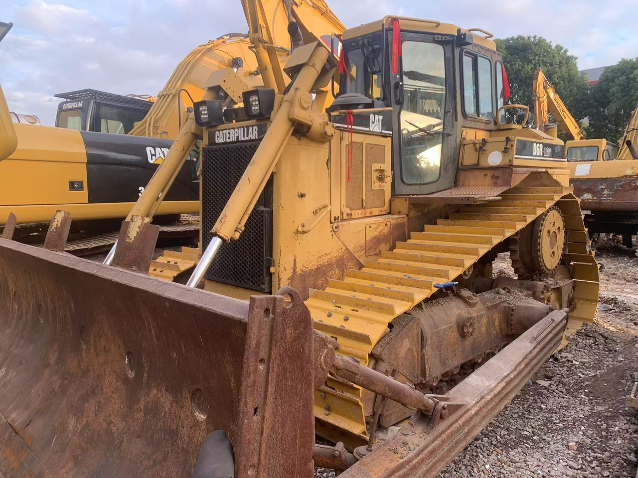 CATERPILLAR D6R - Bulldozer: foto 2 CATERPILLAR D6R - Bulldozer: foto 2