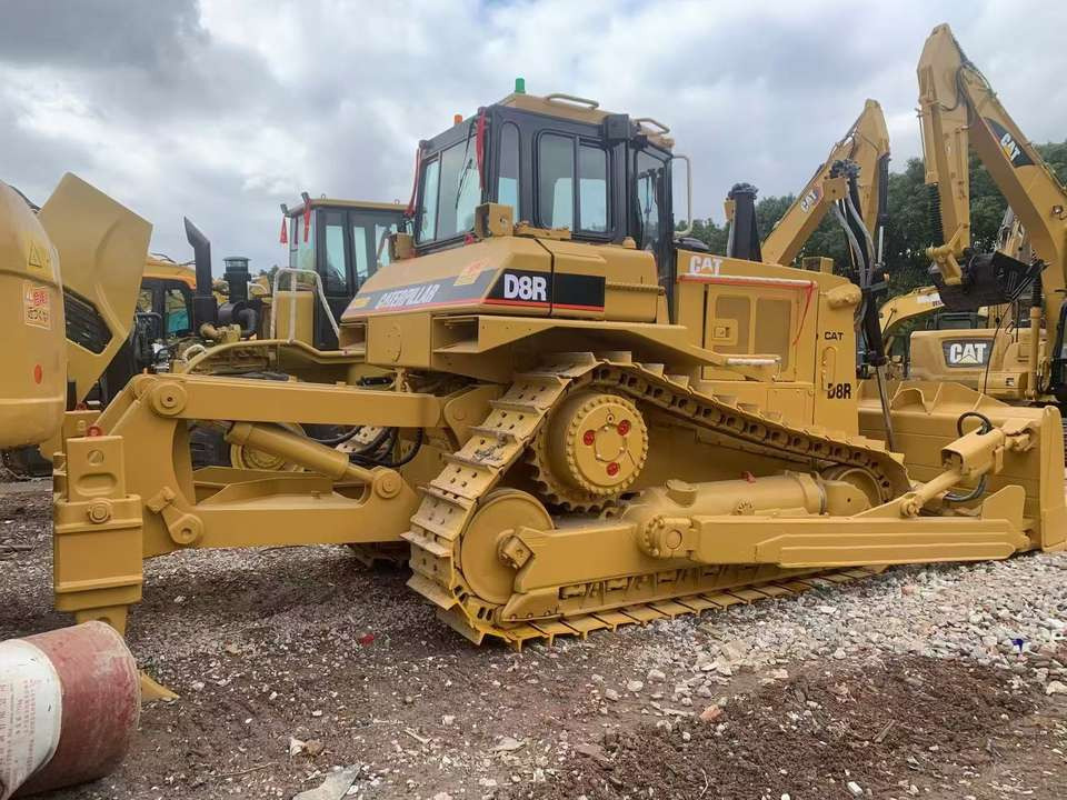 Used Machinery Caterpillar CAT D8R Bulldozer With Ripper Construction & Building Machinery Second Hand - Bulldozer: foto 5 Used Machinery Caterpillar CAT D8R Bulldozer With Ripper Construction & Building Machinery Second Hand - Bulldozer: foto 5