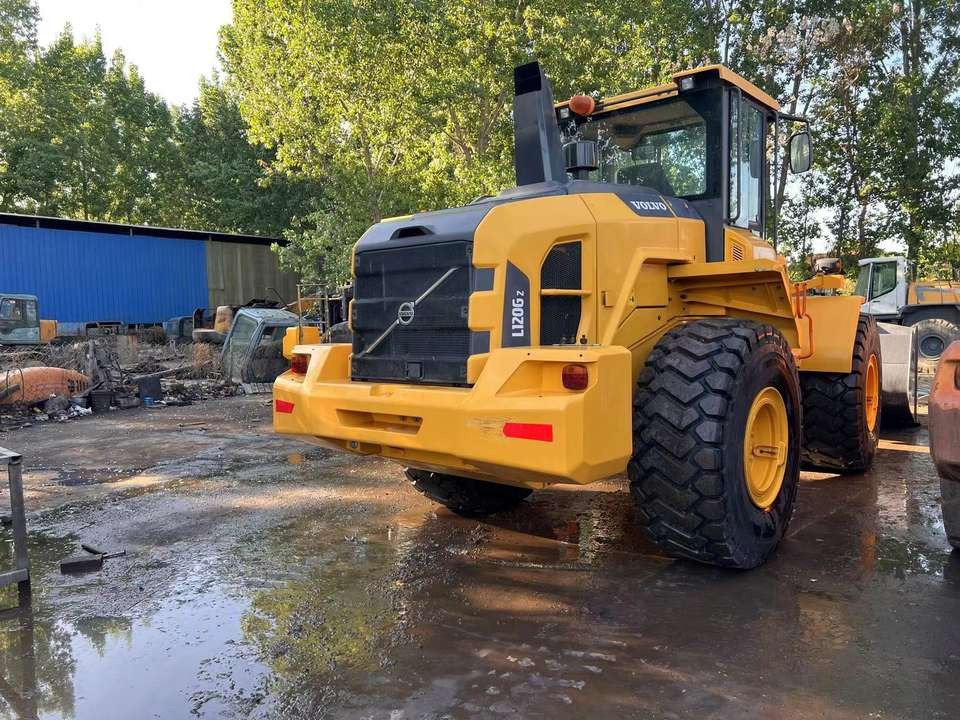Used Volvo L120GZ 6 Ton Capacity Wheel Loader Available for Sale - Cargadora de ruedas: foto 2 Used Volvo L120GZ 6 Ton Capacity Wheel Loader Available for Sale - Cargadora de ruedas: foto 2