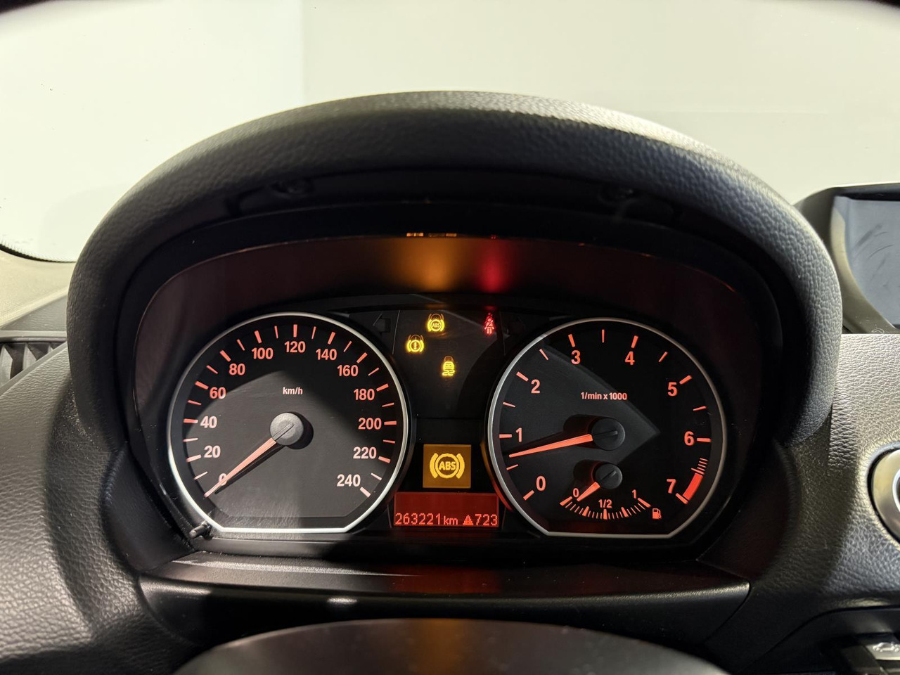 BMW | 1-serie | 116i EffDyn. Ed. Business Line Ultimate Edition | 2011 | 263.221 km | 05RHG5 | Logisch - Hatchback: foto 2 BMW | 1-serie | 116i EffDyn. Ed. Business Line Ultimate Edition | 2011 | 263.221 km | 05RHG5 | Logisch - Hatchback: foto 2