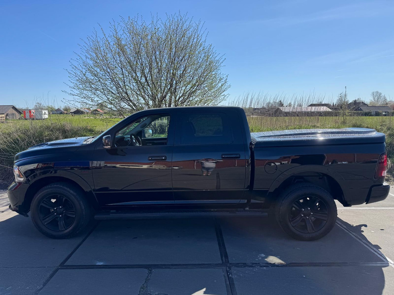 Dodge ram sport crew cap 1500 , 5,7 liter hemi V8. Benzine + lpg VP-825-K - Pick-up: foto 2 Dodge ram sport crew cap 1500 , 5,7 liter hemi V8. Benzine + lpg VP-825-K - Pick-up: foto 2