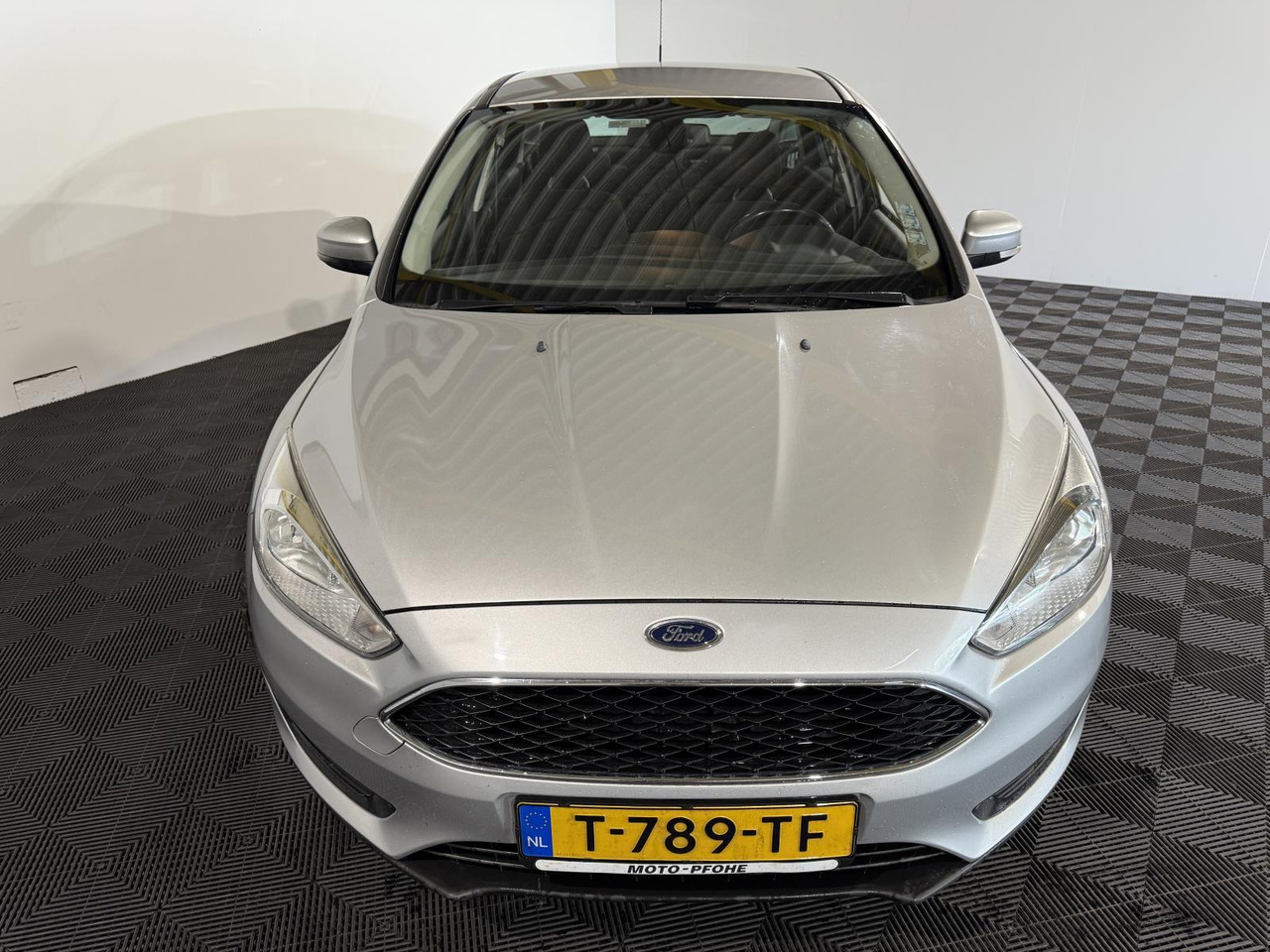 Ford Focus 1.0 Trend Edition 2015 206.005 km T-789-TF - Sedan: foto 2 Ford Focus 1.0 Trend Edition 2015 206.005 km T-789-TF - Sedan: foto 2