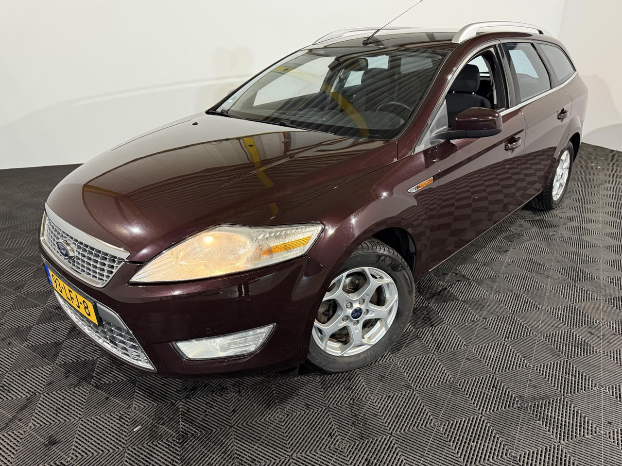 Ford | Mondeo Wagon | 2.0-16V Limited | 2010 | 193.300 km | 93LFJ8 | Logisch - Coche: foto 1 Ford | Mondeo Wagon | 2.0-16V Limited | 2010 | 193.300 km | 93LFJ8 | Logisch - Coche: foto 1