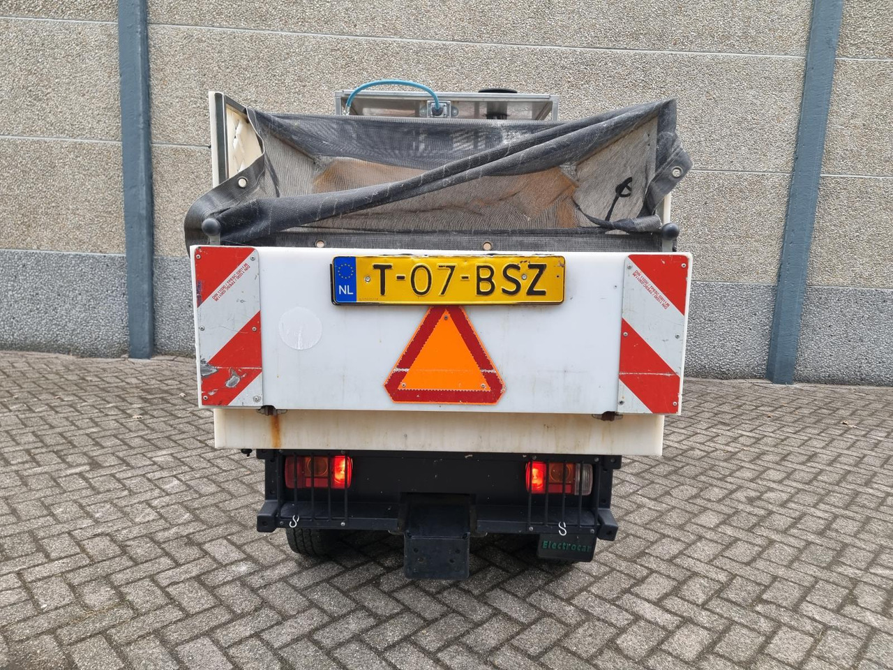 Goupil G3 Kipper met Hogedrukreiniger T-07-BSZ - Carrito de golf: foto 3 Goupil G3 Kipper met Hogedrukreiniger T-07-BSZ - Carrito de golf: foto 3