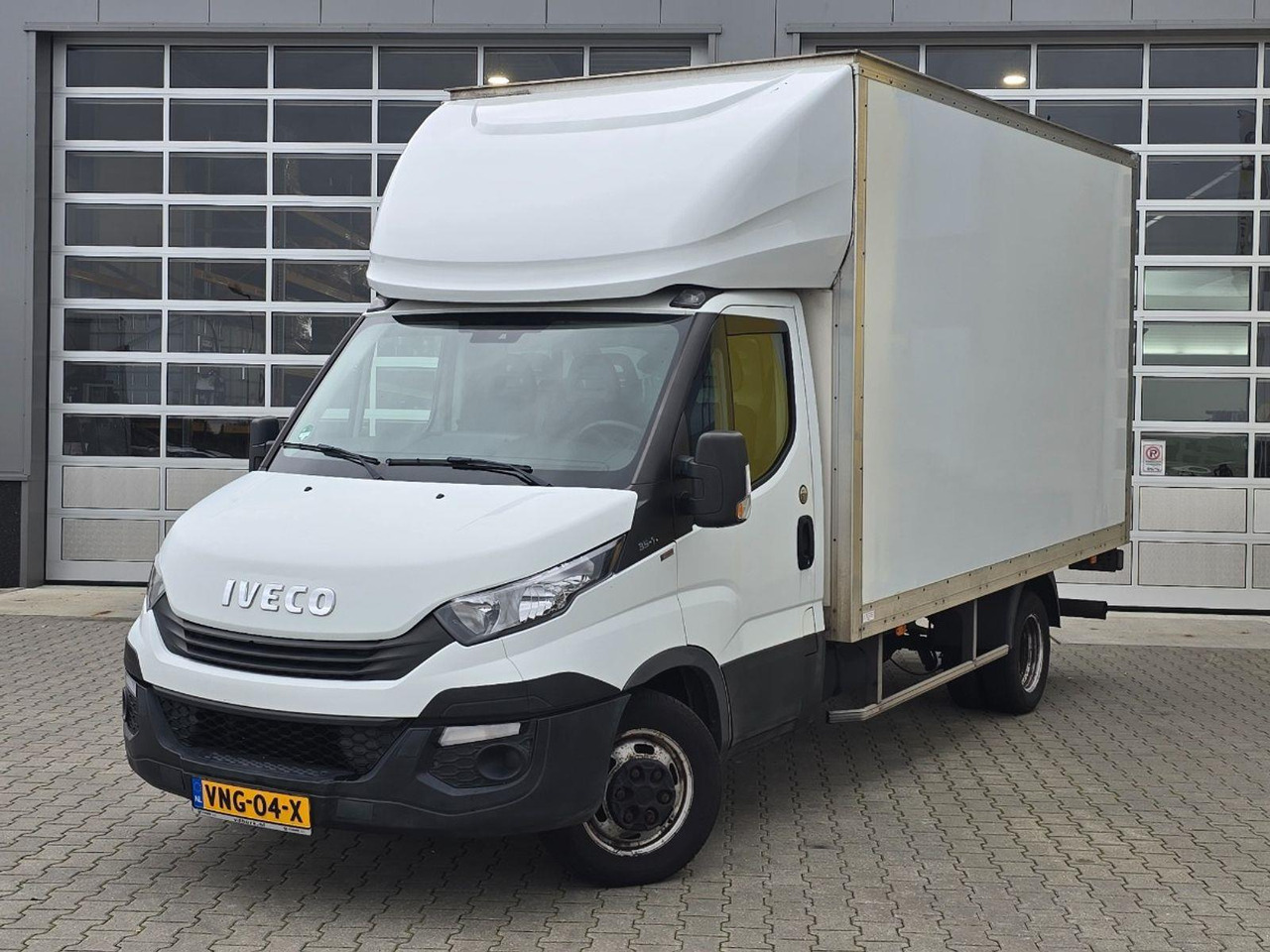 Iveco Daily 35C16V 2.3 410 H3 L | 2019 | 208.488 km | Automaat | VNG04X | NAP: Geen oordeel - Otros: foto 1 Iveco Daily 35C16V 2.3 410 H3 L | 2019 | 208.488 km | Automaat | VNG04X | NAP: Geen oordeel - Otros: foto 1