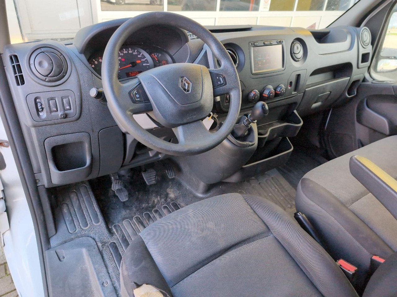 Renault Master T35 2.3 dCi L3H2 | 2019 | 290.394 km | VDV56L | NAP: Logisch - Otros: foto 5 Renault Master T35 2.3 dCi L3H2 | 2019 | 290.394 km | VDV56L | NAP: Logisch - Otros: foto 5