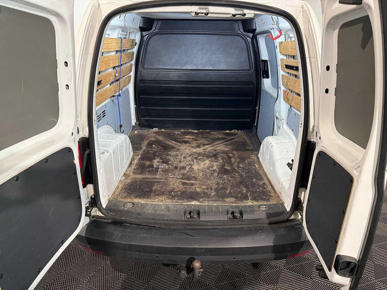 Volkswagen Caddy 2.0 TDI L1H1 BMT Comfortline VZ-140-J 169.307 km - Otros: foto 3 Volkswagen Caddy 2.0 TDI L1H1 BMT Comfortline VZ-140-J 169.307 km - Otros: foto 3