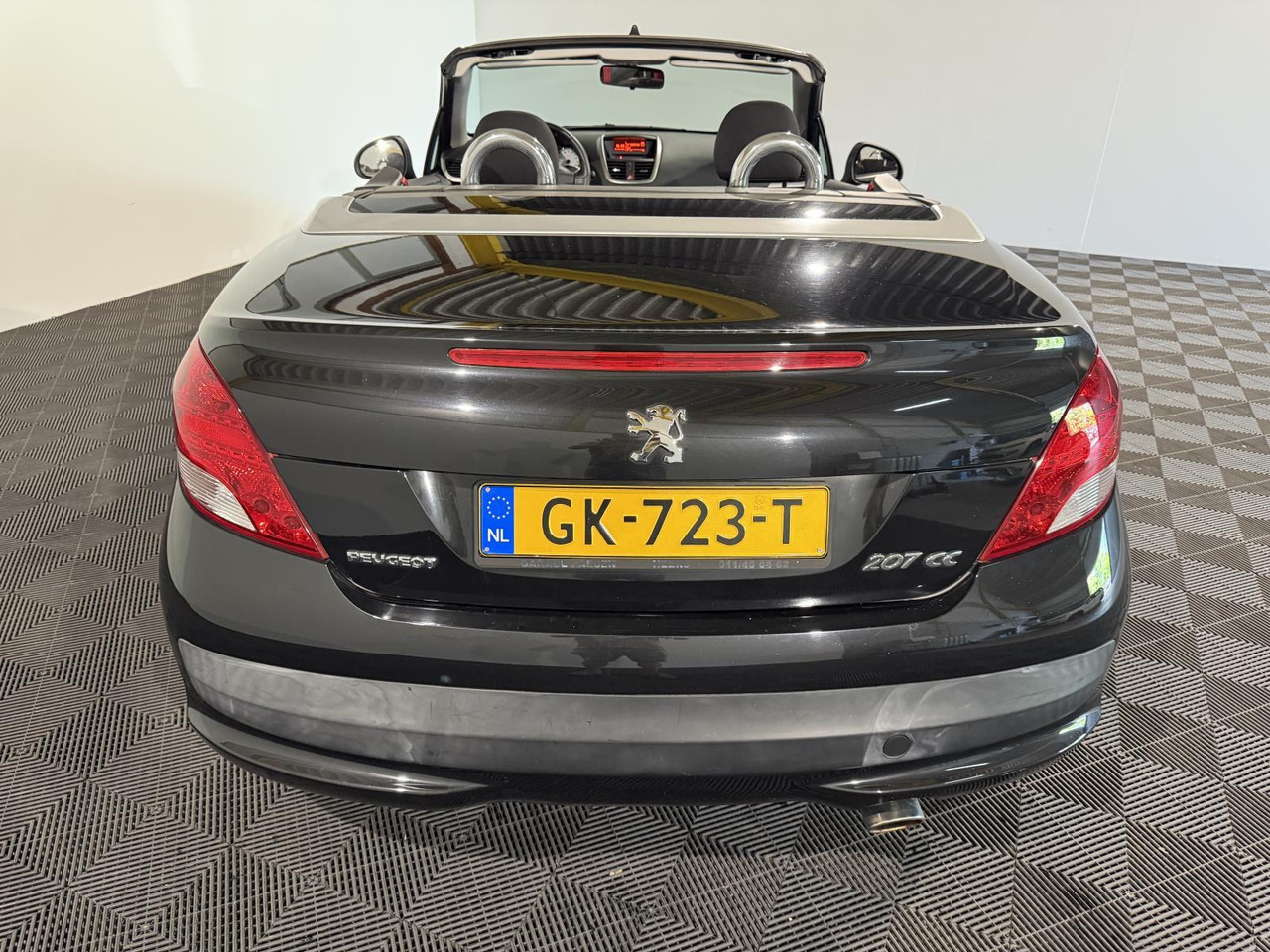 Peugeot 207 CC 1.6 VTi | 2011 | 169.277km | GK-723-T - Coche: foto 3 Peugeot 207 CC 1.6 VTi | 2011 | 169.277km | GK-723-T - Coche: foto 3