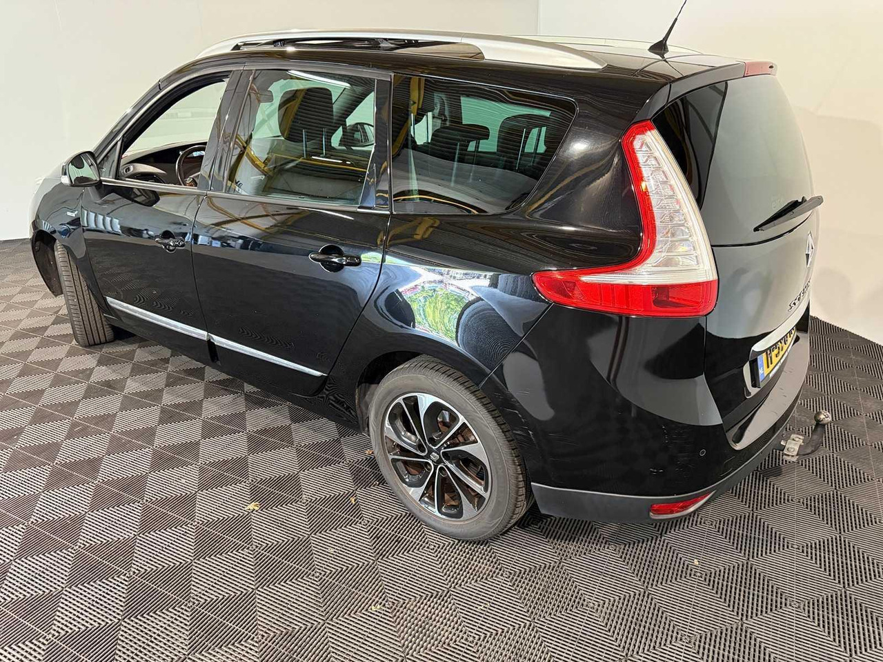 Coche Renault Grand Scénic  1.2 Tce Bose | 2016 | 118.319 km | H-596-NV: foto 14