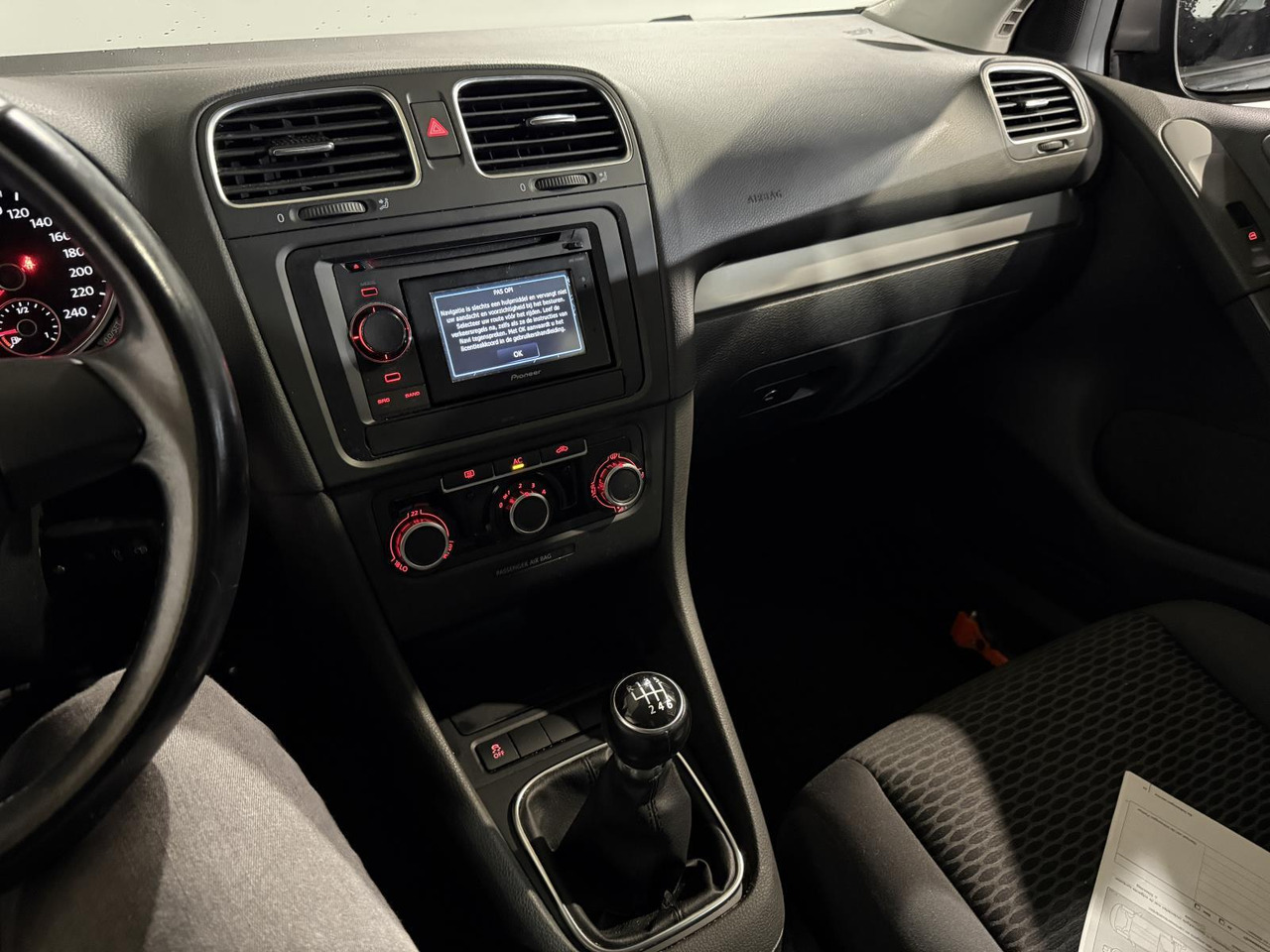 Volkswagen | Golf | 1.2 TSI Tour II BlueMotion | 2010 | 287.684 km | 28NSJ1 | Logisch - Hatchback: foto 2 Volkswagen | Golf | 1.2 TSI Tour II BlueMotion | 2010 | 287.684 km | 28NSJ1 | Logisch - Hatchback: foto 2