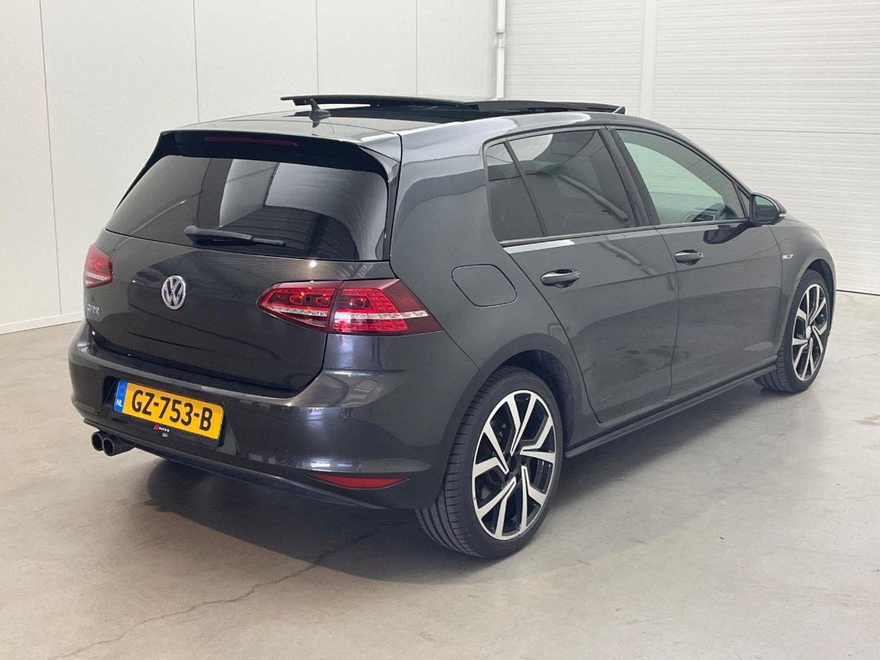 Volkswagen Golf 1.4 TSI GTE | 2015 | 197.617 km | GZ753B | NAP: Logisch - Coche: foto 4 Volkswagen Golf 1.4 TSI GTE | 2015 | 197.617 km | GZ753B | NAP: Logisch - Coche: foto 4