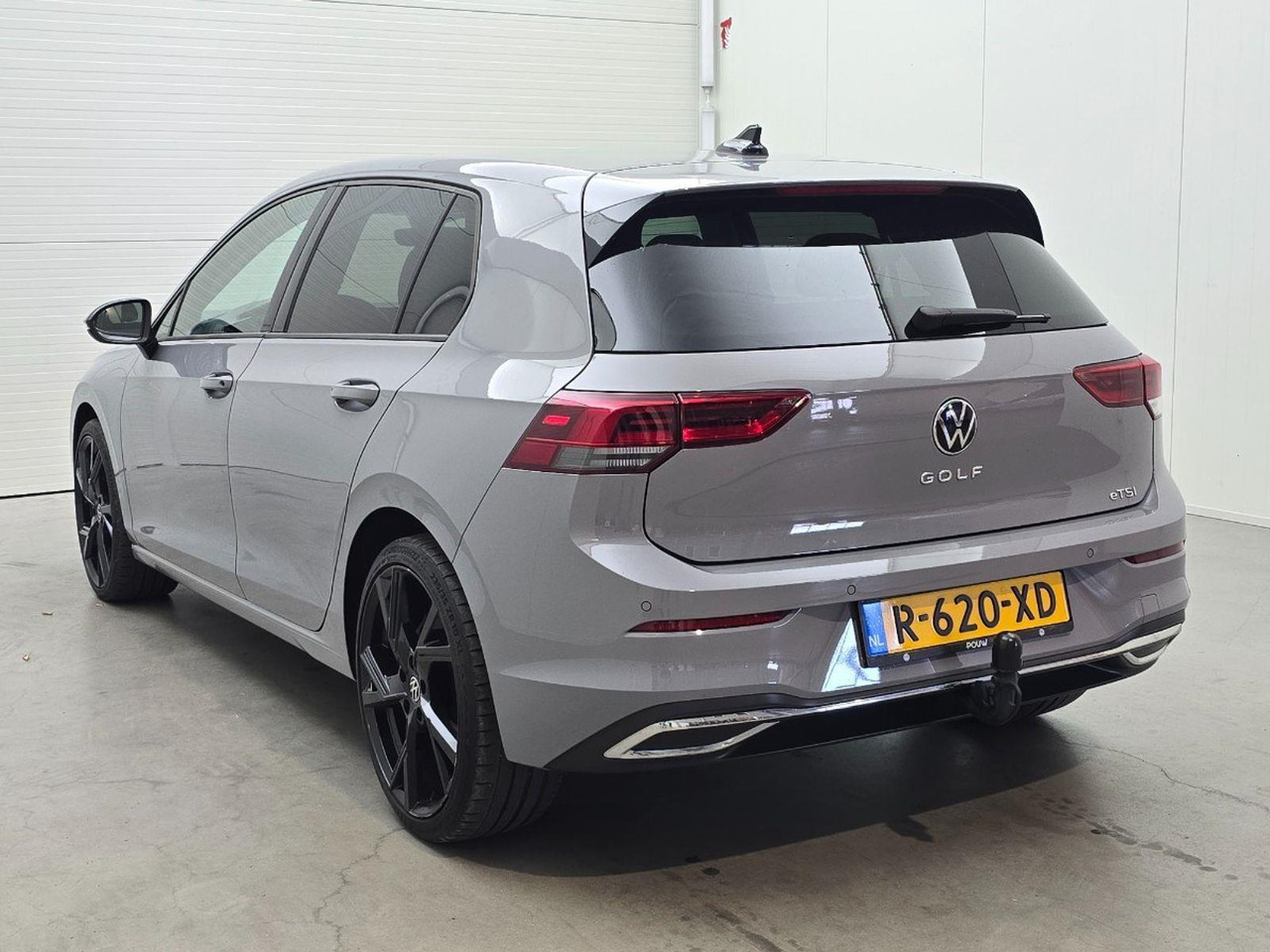 Volkswagen Golf 1.5 eTSI R - Line Business+ | 2022 | 46.250 km | Automaat | R620XD | NAP: Geen oordeel - Hatchback: foto 3 Volkswagen Golf 1.5 eTSI R - Line Business+ | 2022 | 46.250 km | Automaat | R620XD | NAP: Geen oordeel - Hatchback: foto 3