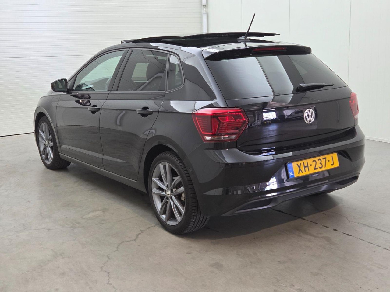 Volkswagen Polo 1.0 TSI Highline | 2019 | 193.826 km | Automaat | XH237J | NAP: Logisch - Hatchback: foto 3 Volkswagen Polo 1.0 TSI Highline | 2019 | 193.826 km | Automaat | XH237J | NAP: Logisch - Hatchback: foto 3