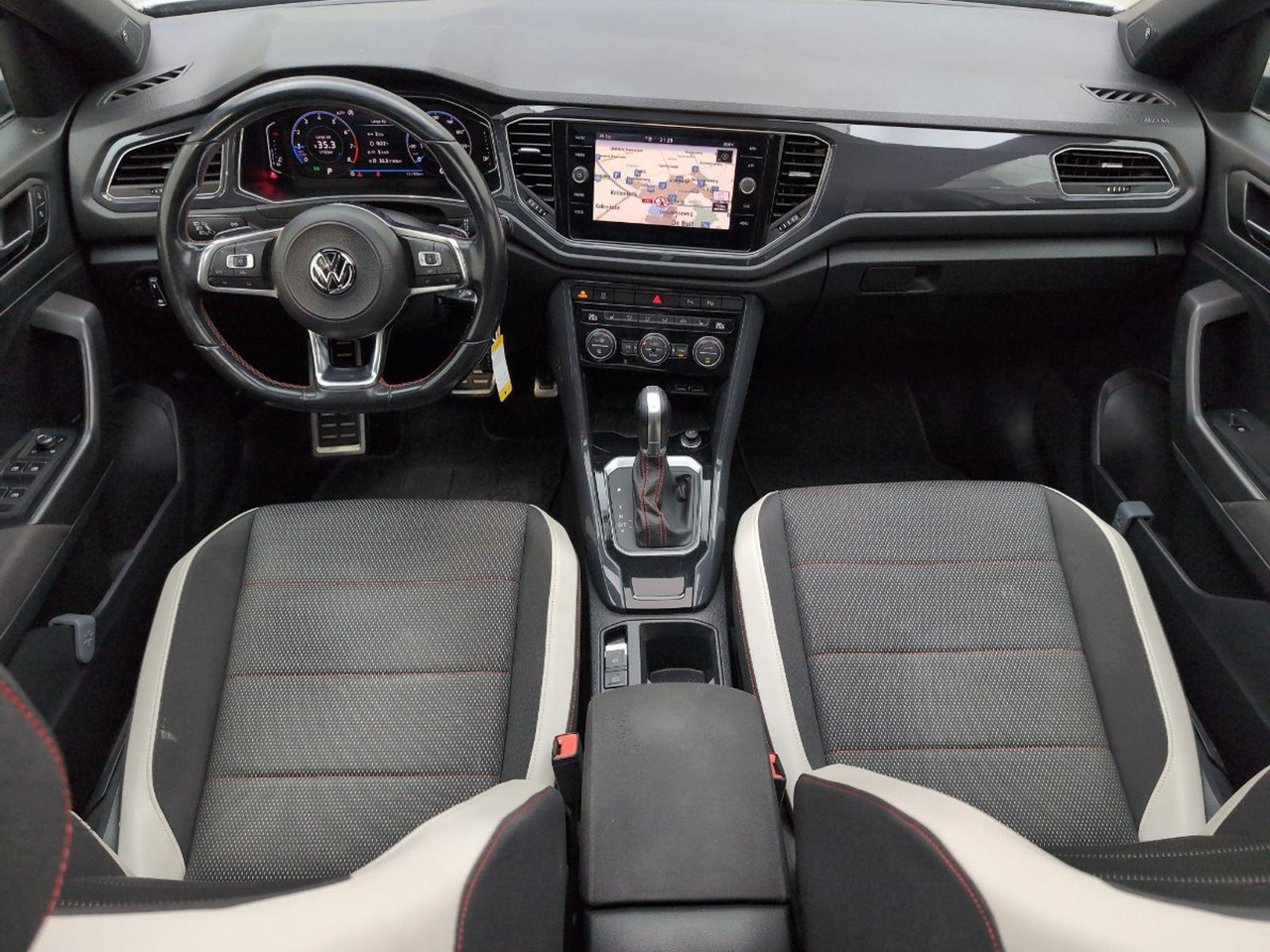 Volkswagen T-Roc 1.5 TSI Sport Business R | 2019 | 121.700 km | Automaat | ZR265K | NAP: Logisch - SUV/ Todoterreno: foto 5 Volkswagen T-Roc 1.5 TSI Sport Business R | 2019 | 121.700 km | Automaat | ZR265K | NAP: Logisch - SUV/ Todoterreno: foto 5