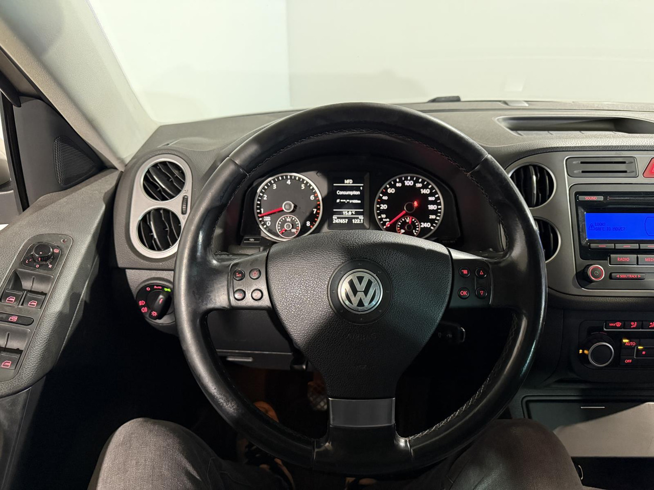 Volkswagen | Tiguan | 1.4 TSI Sport&Style | 2010 | 247.657 km | 41KRT5 | Logisch - SUV/ Todoterreno: foto 3 Volkswagen | Tiguan | 1.4 TSI Sport&Style | 2010 | 247.657 km | 41KRT5 | Logisch - SUV/ Todoterreno: foto 3