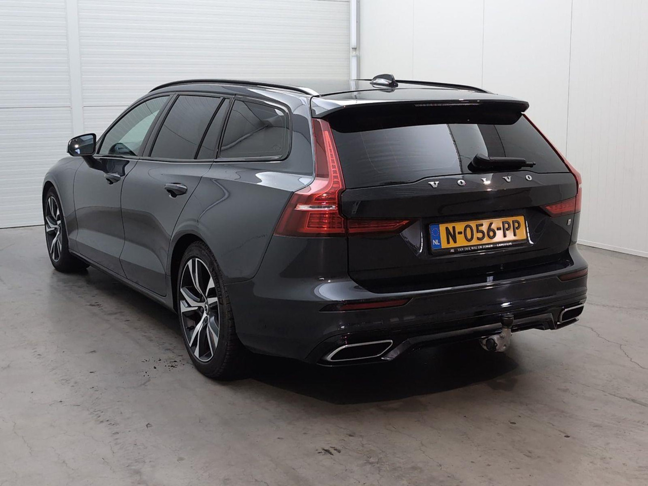 Volvo V60 2.0 D4 Inscription | 2019 | 192.437 km | Automaat | N056PP | NAP: Geen oordeel - Coche: foto 3 Volvo V60 2.0 D4 Inscription | 2019 | 192.437 km | Automaat | N056PP | NAP: Geen oordeel - Coche: foto 3