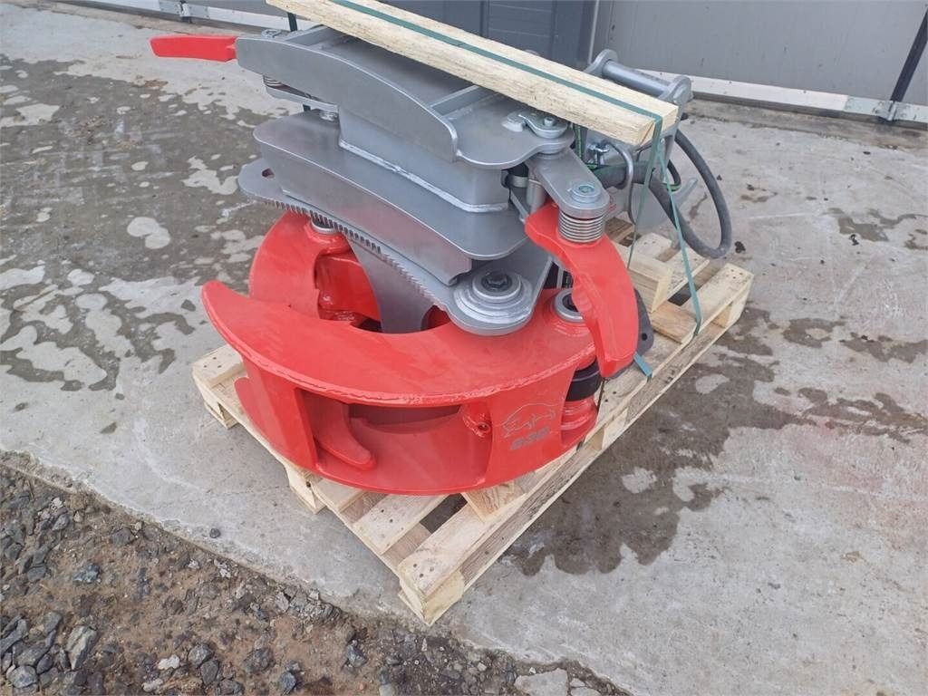 Bison 230 Energiapuukoura - Pinza de manipulación para Maquinaria de construcción: foto 1 Bison 230 Energiapuukoura - Pinza de manipulación para Maquinaria de construcción: foto 1