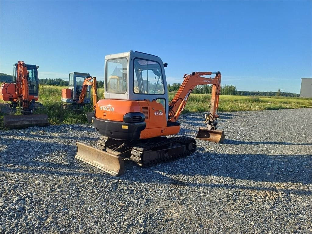 Hitachi EX35 kauhan kallistajalla - Miniexcavadora: foto 5 Hitachi EX35 kauhan kallistajalla - Miniexcavadora: foto 5