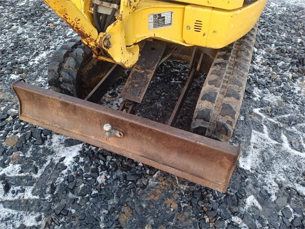 Leasing financiero de Komatsu PC20R-8 Kallistuvalla liittimellä  leasing Komatsu PC20R-8 Kallistuvalla liittimellä: foto 8