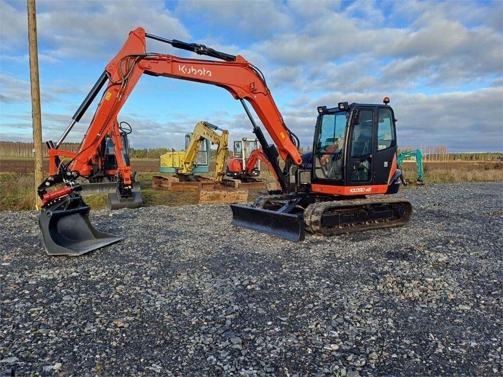 Kubota KX080-4a Pyörittäjällä - Miniexcavadora: foto 1 Kubota KX080-4a Pyörittäjällä - Miniexcavadora: foto 1