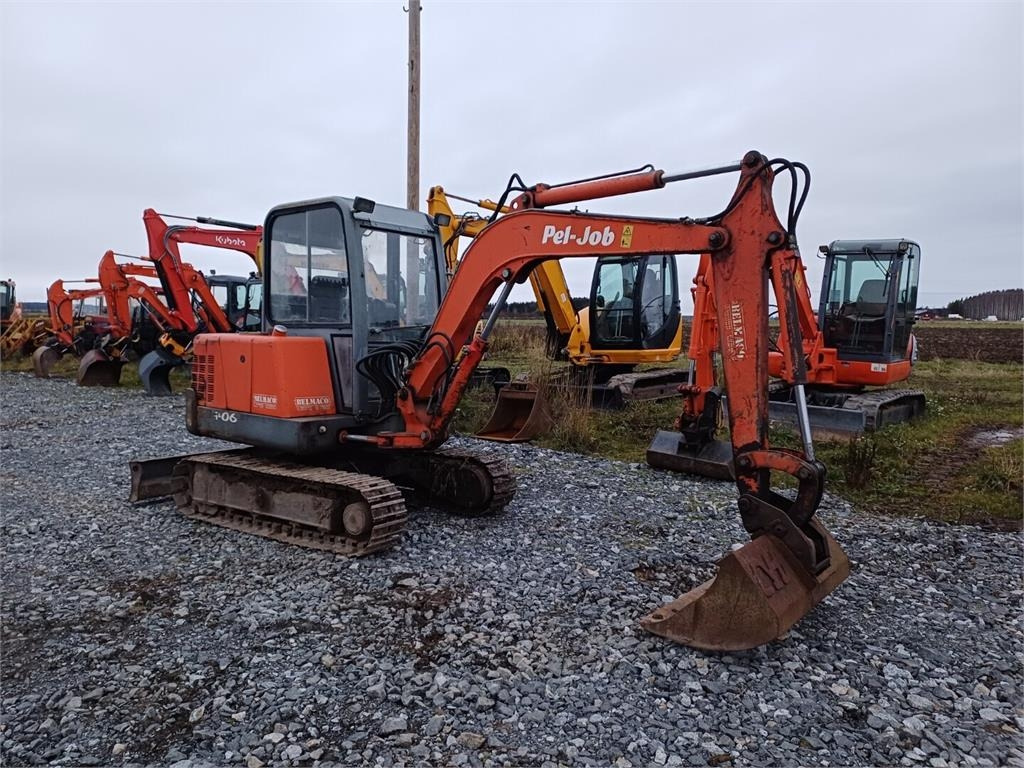 Pel-Job EB406 rautateloilla. Kolme kauhaa - Miniexcavadora: foto 3 Pel-Job EB406 rautateloilla. Kolme kauhaa - Miniexcavadora: foto 3