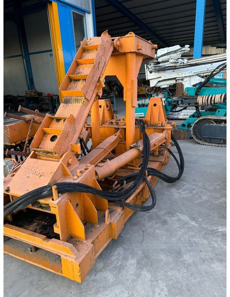 Casagrande Casing Oscillator 900 - Implemento para Maquinaria de construcción: foto 1 Casagrande Casing Oscillator 900 - Implemento para Maquinaria de construcción: foto 1