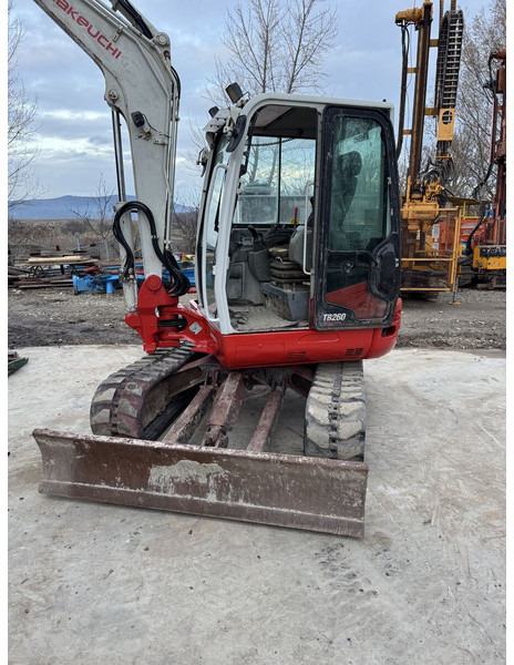 Takeuchi TB260 - Miniexcavadora: foto 1 Takeuchi TB260 - Miniexcavadora: foto 1