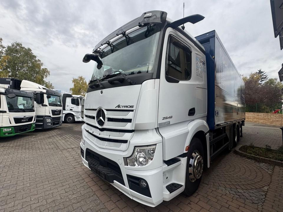 Mercedes-Benz Actros 2548L-/Lenk-Lift/Retarder/Mirror-Cam - Transporte de bebidas camión: foto 3 Mercedes-Benz Actros 2548L-/Lenk-Lift/Retarder/Mirror-Cam - Transporte de bebidas camión: foto 3