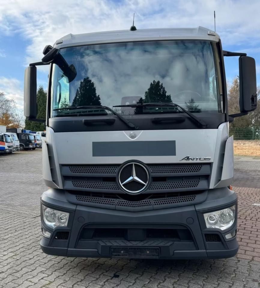 Mercedes-Benz Antos 2540/Durchladbar/2xLBW/1xKammer/2inStock - Frigorífico camión: foto 2 Mercedes-Benz Antos 2540/Durchladbar/2xLBW/1xKammer/2inStock - Frigorífico camión: foto 2