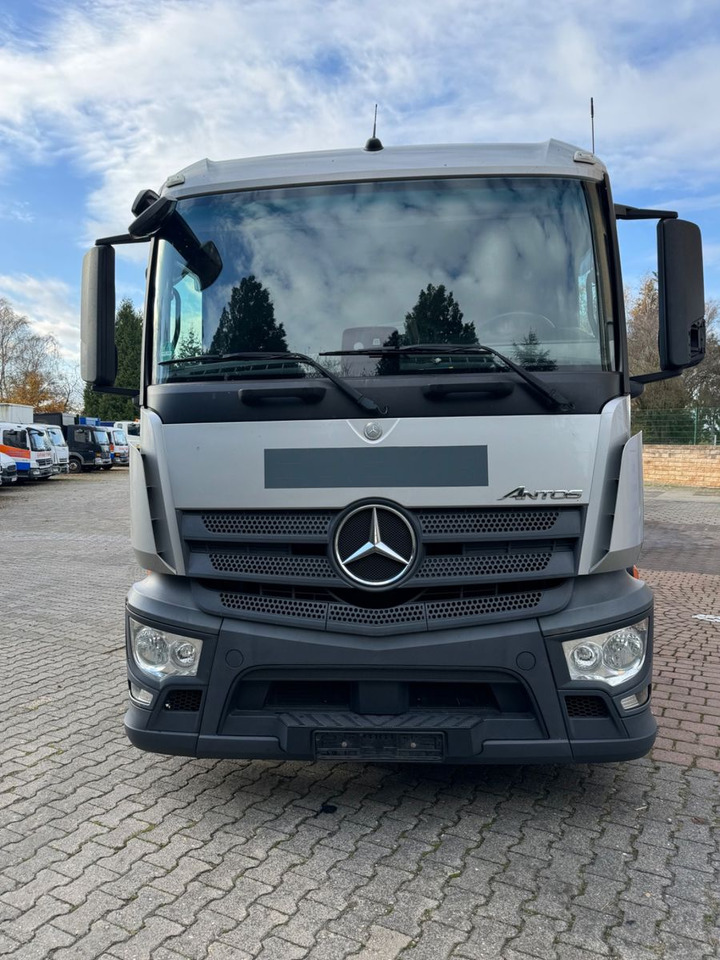 Mercedes-Benz Antos 2540/Durchladbar/2xLBW/Frigoblock - Frigorífico camión: foto 4 Mercedes-Benz Antos 2540/Durchladbar/2xLBW/Frigoblock - Frigorífico camión: foto 4
