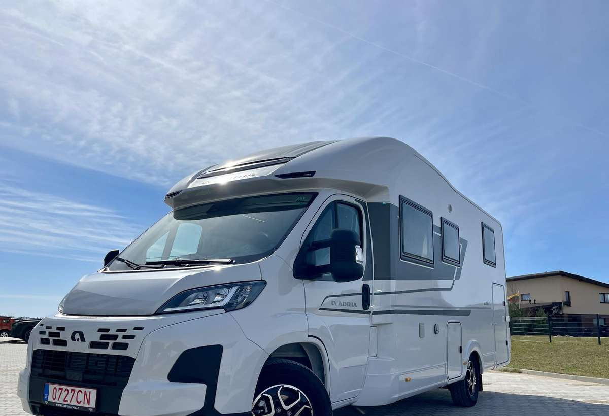 ADRIA Matrix Axess 650 SL - Autocaravana perfilada: foto 2 ADRIA Matrix Axess 650 SL - Autocaravana perfilada: foto 2