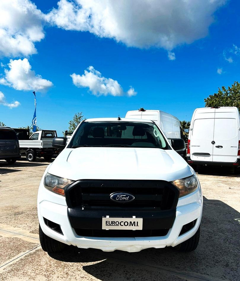 Ford Ranger 2.2 160 cv XL Supercab 4 posti 4wd gan - Pick-up: foto 2 Ford Ranger 2.2 160 cv XL Supercab 4 posti 4wd gan - Pick-up: foto 2