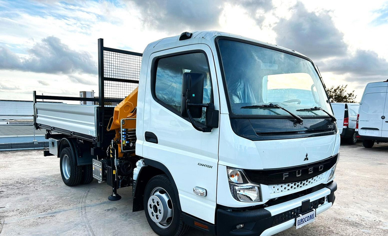 Mitsubishi Fuso Canter 3C15 Ribaltabile 35 Q - Volquete camión, Camión grúa: foto 3 Mitsubishi Fuso Canter 3C15 Ribaltabile 35 Q - Volquete camión, Camión grúa: foto 3