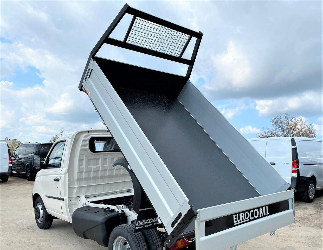 Piaggio Porter NP6 1.5 Ribaltabile *PROMO* - Volquete furgoneta: foto 4 Piaggio Porter NP6 1.5 Ribaltabile *PROMO* - Volquete furgoneta: foto 4