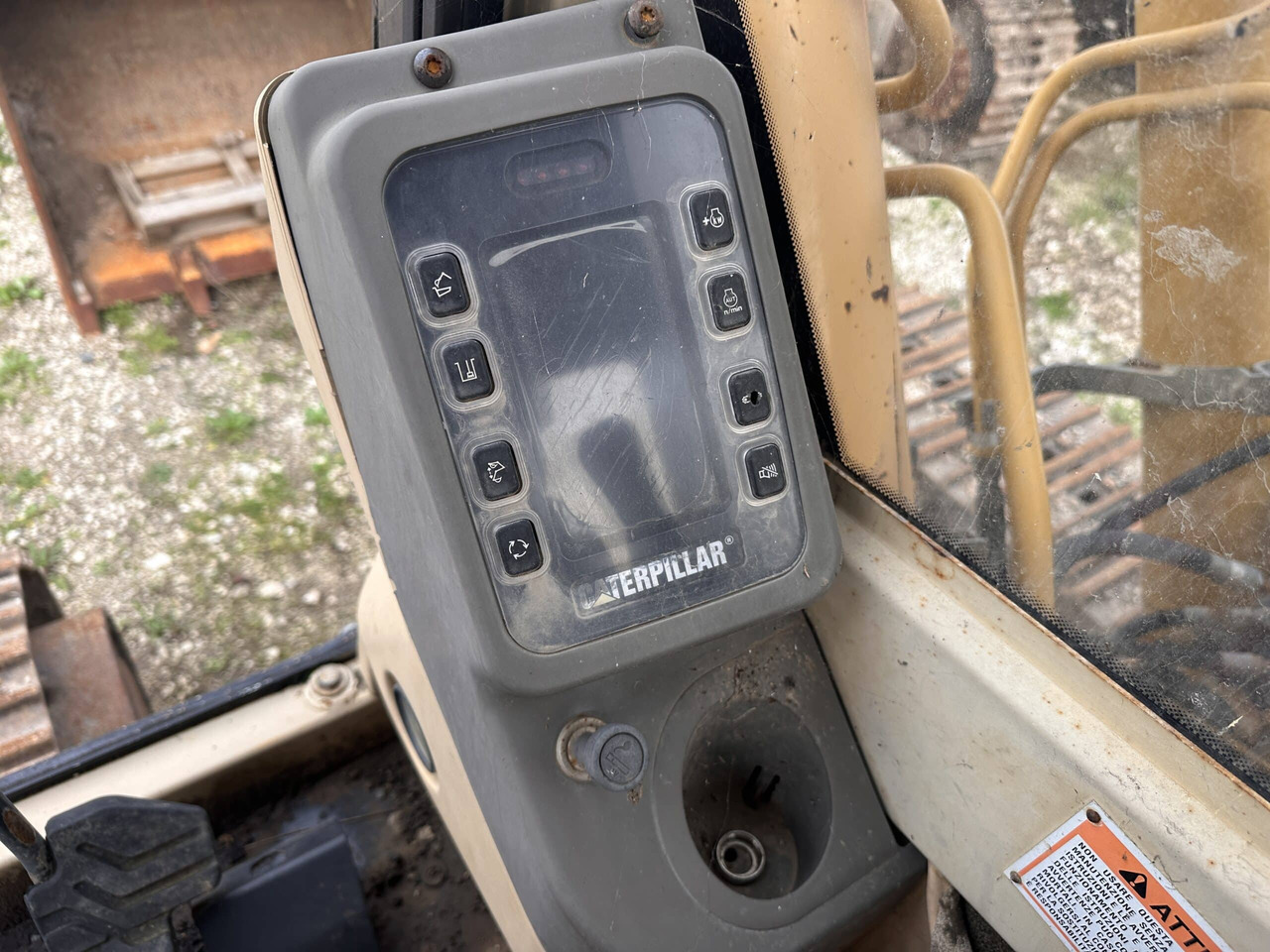 Excavadora de cadenas CAT 318B: foto 9 Excavadora de cadenas CAT 318B: foto 9