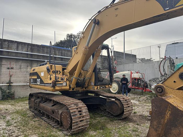 Caterpillar 318B - Excavadora: foto 2 Caterpillar 318B - Excavadora: foto 2