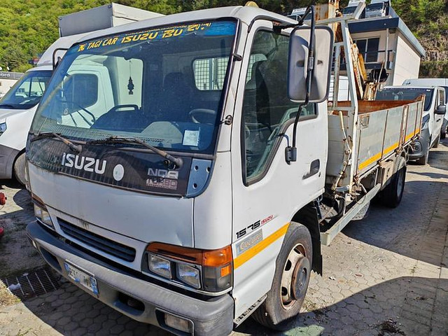 Isuzu 15.75 - Volquete furgoneta: foto 1 Isuzu 15.75 - Volquete furgoneta: foto 1