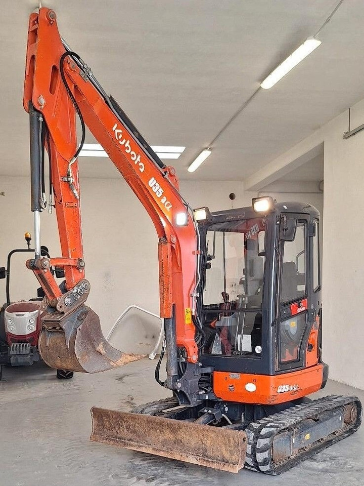 KUBOTA U35-3a3 - Miniexcavadora: foto 2 KUBOTA U35-3a3 - Miniexcavadora: foto 2