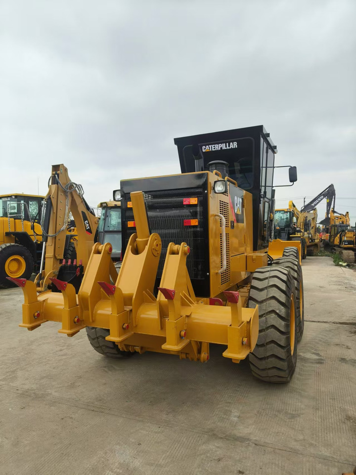 CATERPILLAR 140H - Grader: foto 2 CATERPILLAR 140H - Grader: foto 2