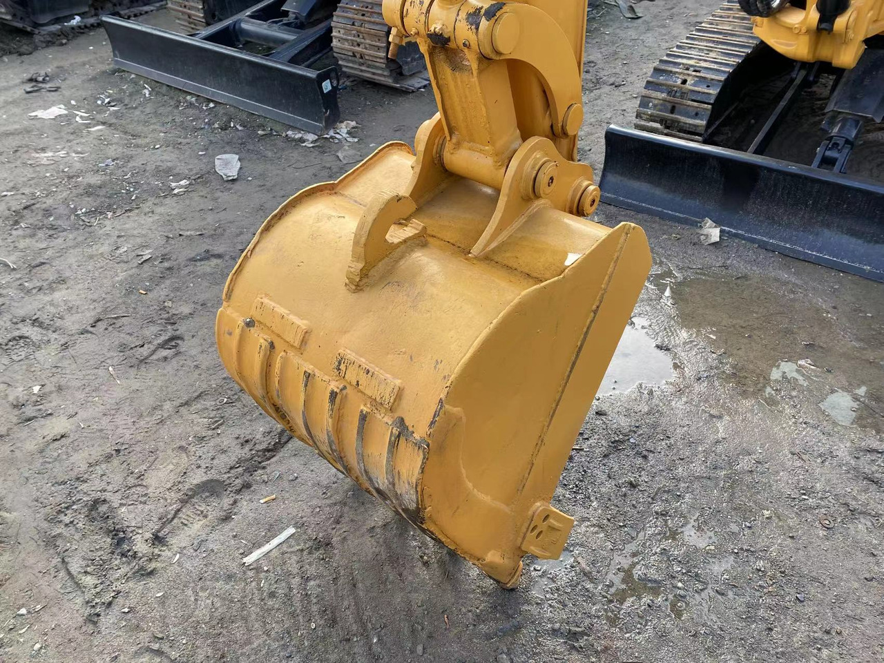 Miniexcavadora CATERPILLAR 303.5E2: foto 7