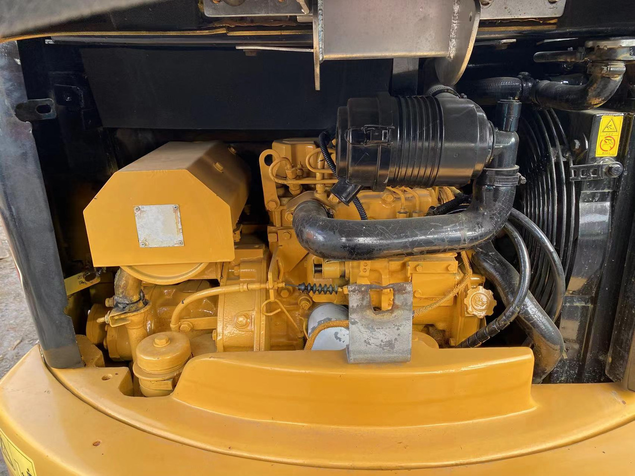 Miniexcavadora CATERPILLAR 303.5E2: foto 9