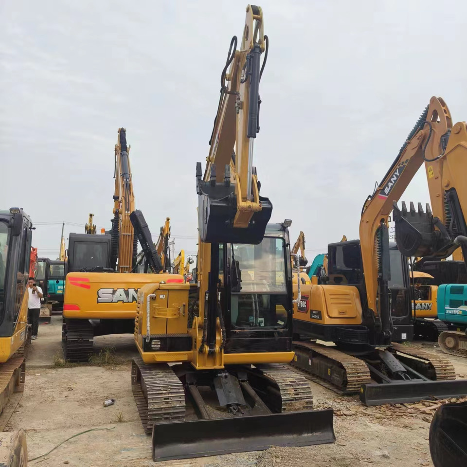 CATERPILLAR 305.5E2 - Excavadora de cadenas: foto 2 CATERPILLAR 305.5E2 - Excavadora de cadenas: foto 2